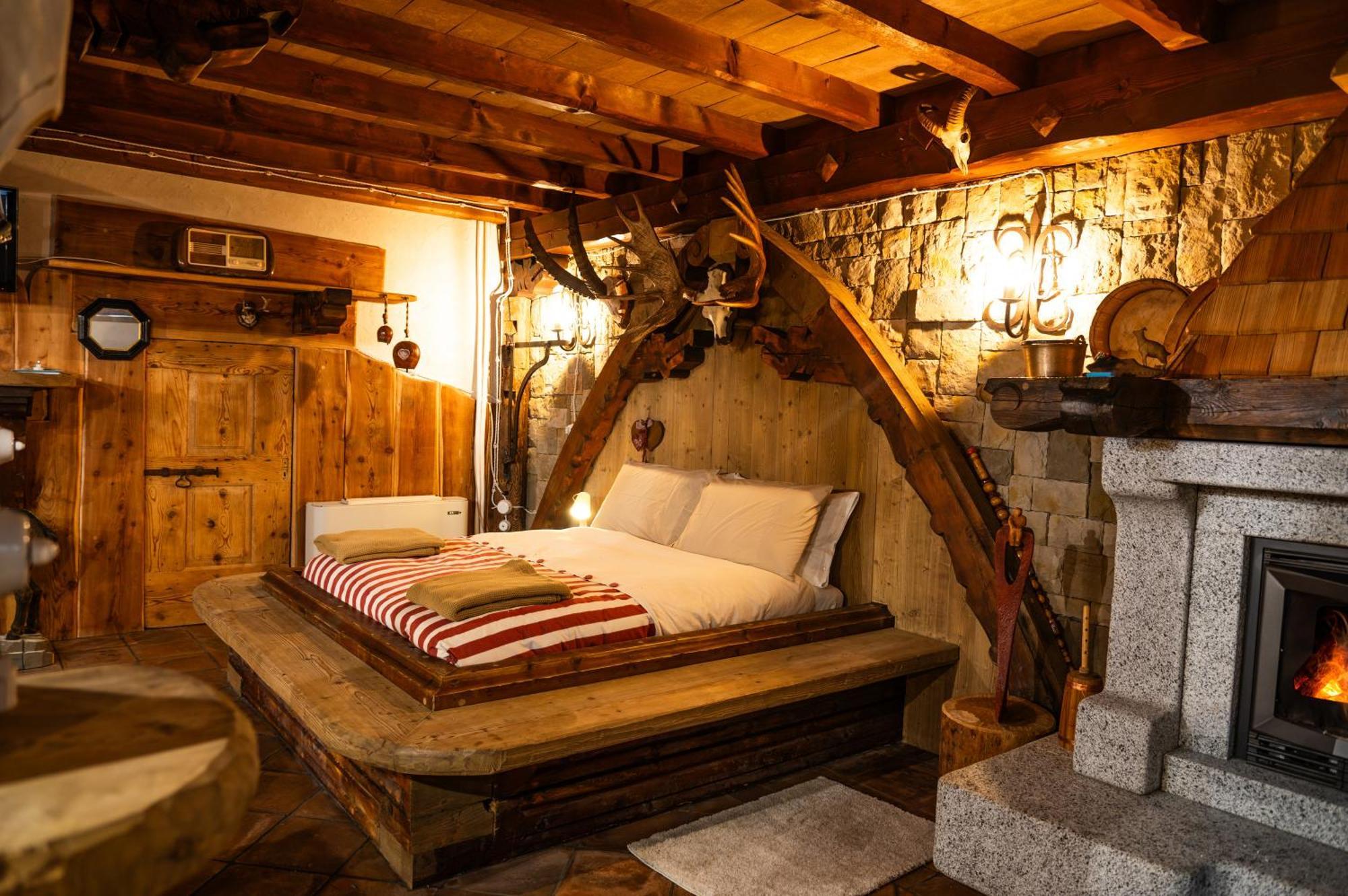 Alfio'S Alpen Suite Roncone Exterior photo